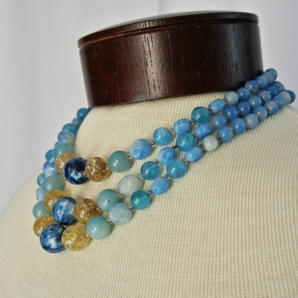 Vintage 60s  Necklace Costume Jewelry